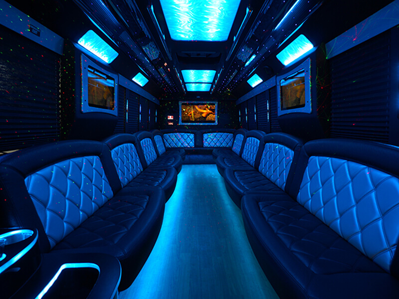 Spacious party bus Lorain